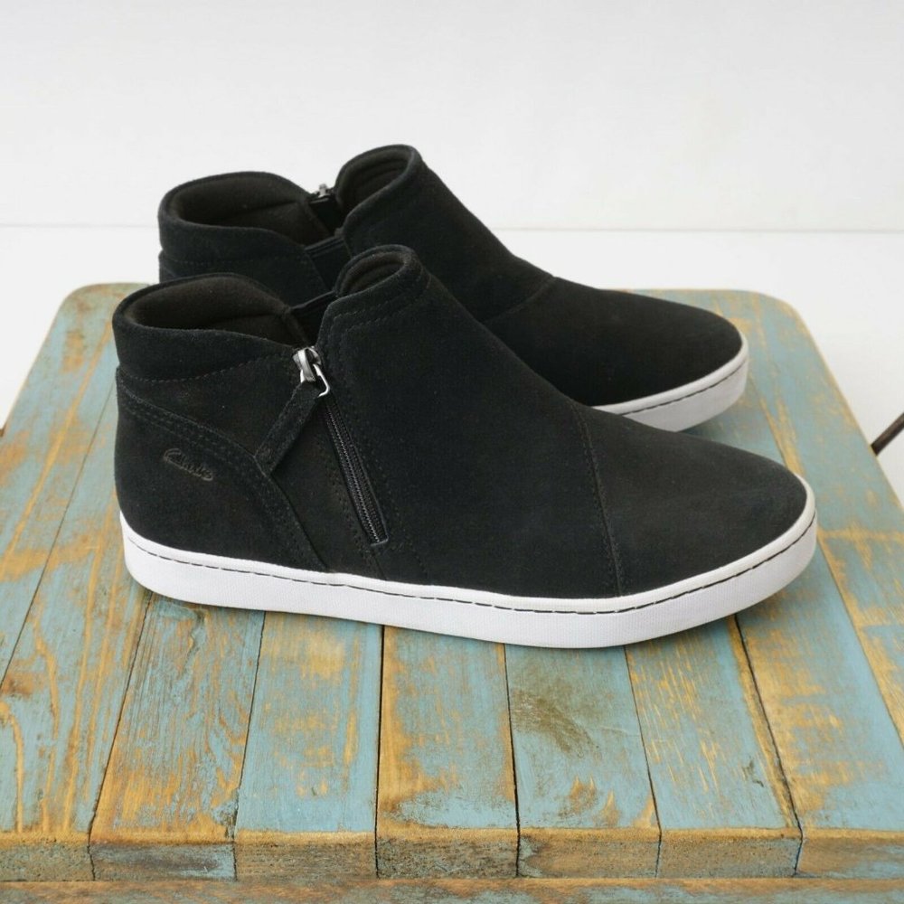 Clarks Womens Pawley Adwin Hi Top Sneakers Size 9.5 W Wide Black Suede Casual